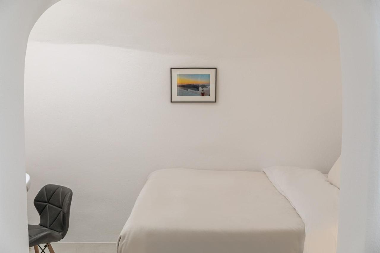 Crown Of Fira Villa Firostefani Exterior photo