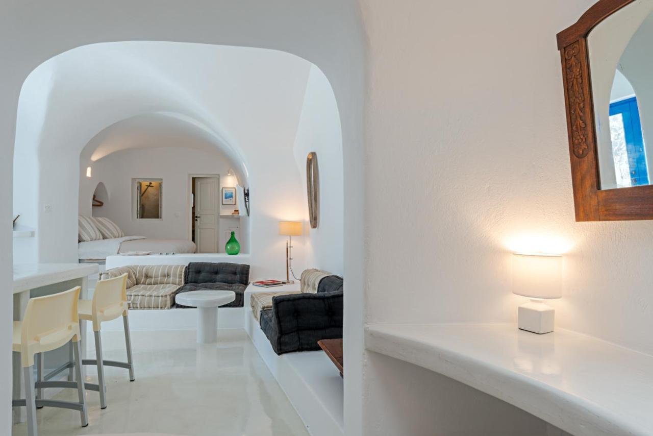 Crown Of Fira Villa Firostefani Exterior photo